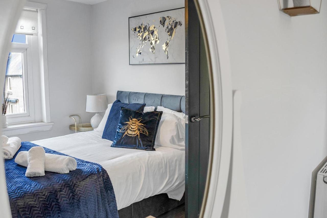 Modern & Spacious 2 Bedroom House - Free Parking - Front & Back Garden - Private Main Door Entrance Edinburgh Exterior foto