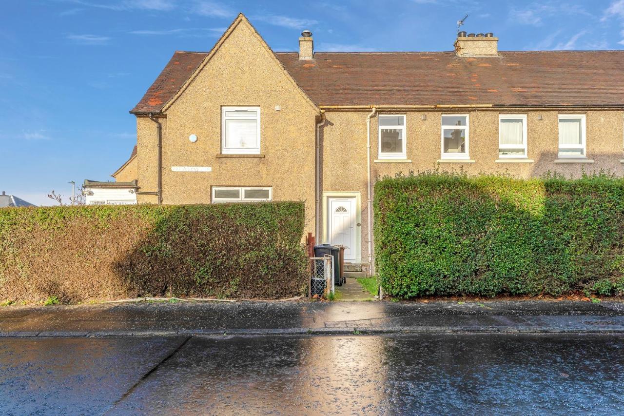 Modern & Spacious 2 Bedroom House - Free Parking - Front & Back Garden - Private Main Door Entrance Edinburgh Exterior foto